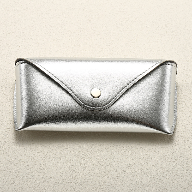 Silver leather FM snap-button flip-top glasses case, stylish and portable sunglasses storage bag, can be printed with logo Silver leather FM snap-button flip-top glasses case, stylish and portable sunglasses storage bag, can be printed with logo