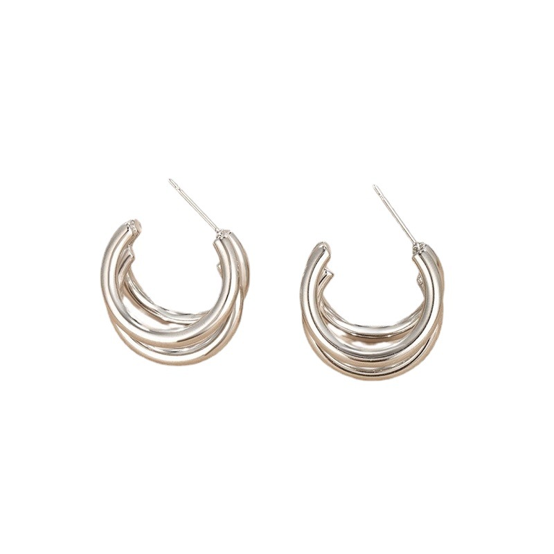 Pendientes de acero inoxidable de metal de joyería xupe pendientes de moda europea y americana de gama alta estilo simple ins elegante pendientes de estilo Hong Kong