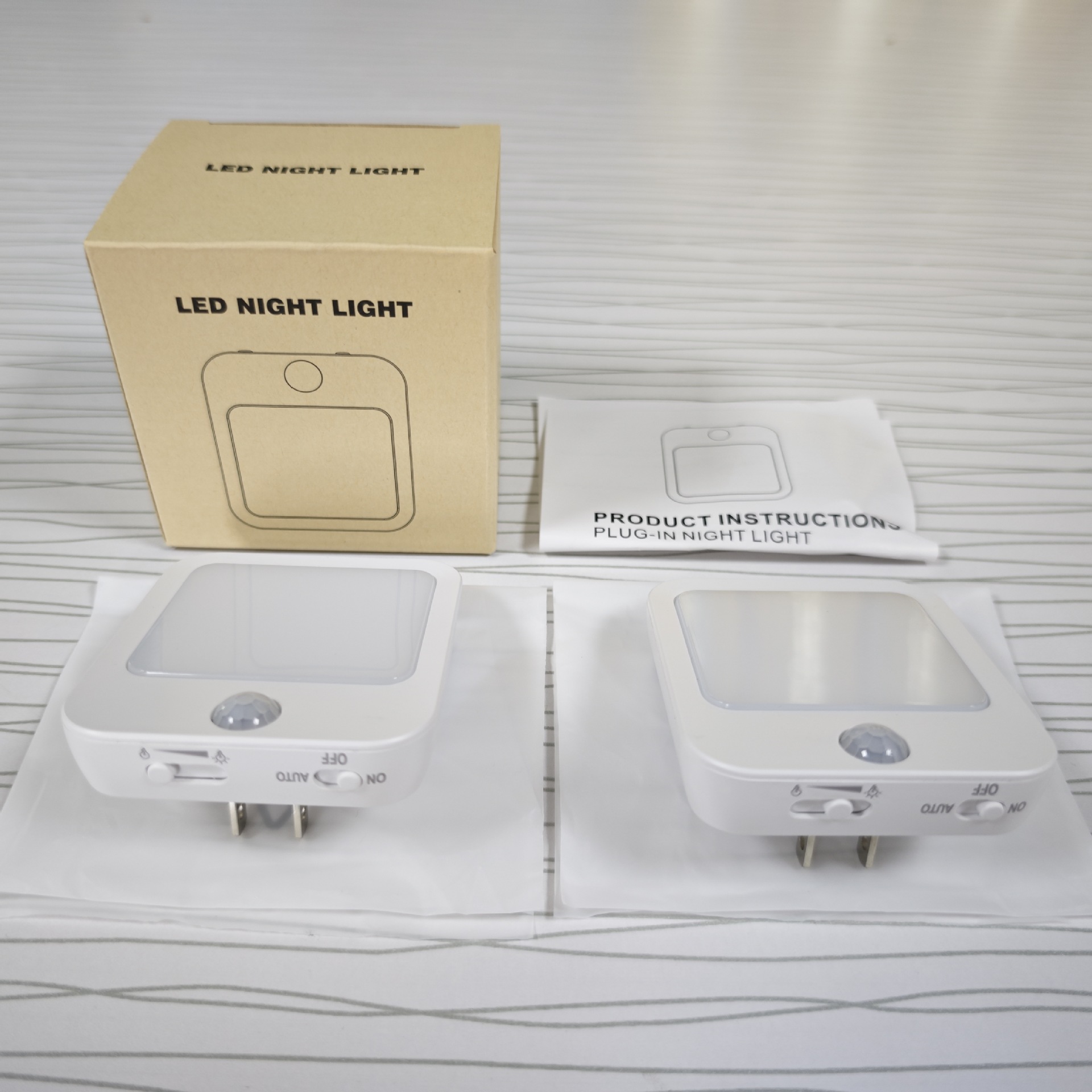 Pasillo dormitorio noche luz al por mayor de emergencia inalámbrica de ahorro de energía plug-in de infrarrojos inteligente del cuerpo humano luz de la noche de luz