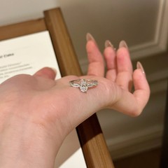 女性用の新しい回転バレエピジョンエッグリング、シンプルで多用途、ハイエンド、軽い高級感、ニッチなデザイン、開口部調整可能