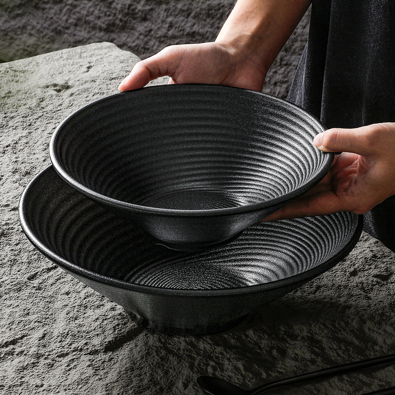 Meilhui melamine black noodle bowl, plastic soup bowl, large bowl for ramen and rice noodles, specifically designed for noodle shops, and also suitable for serving spicy hot pot dishes in commercial settings