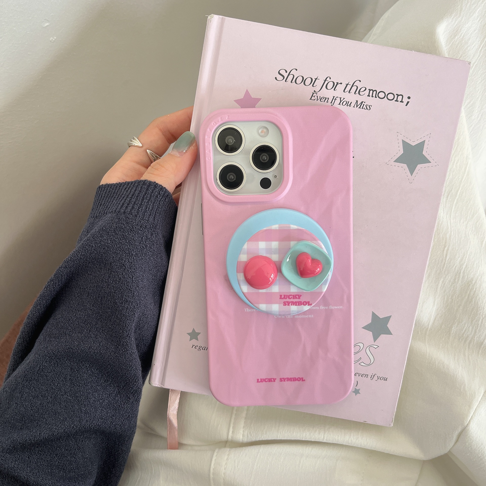 Chicas color de contraste de corazón de niña para iPhone16 funda para teléfono móvil 15Pro simple 14/13 femenino 16ProMax magnético