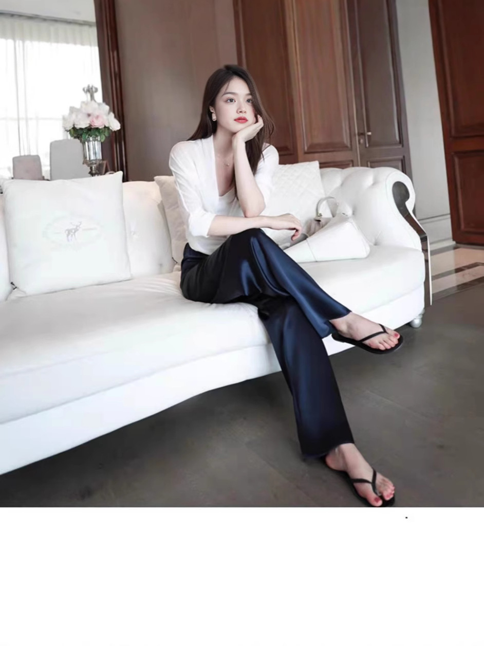 Quần âu nữ ống rộng chất liệu acetate satin cao cấp dáng xòe mùa hè — sâm panh