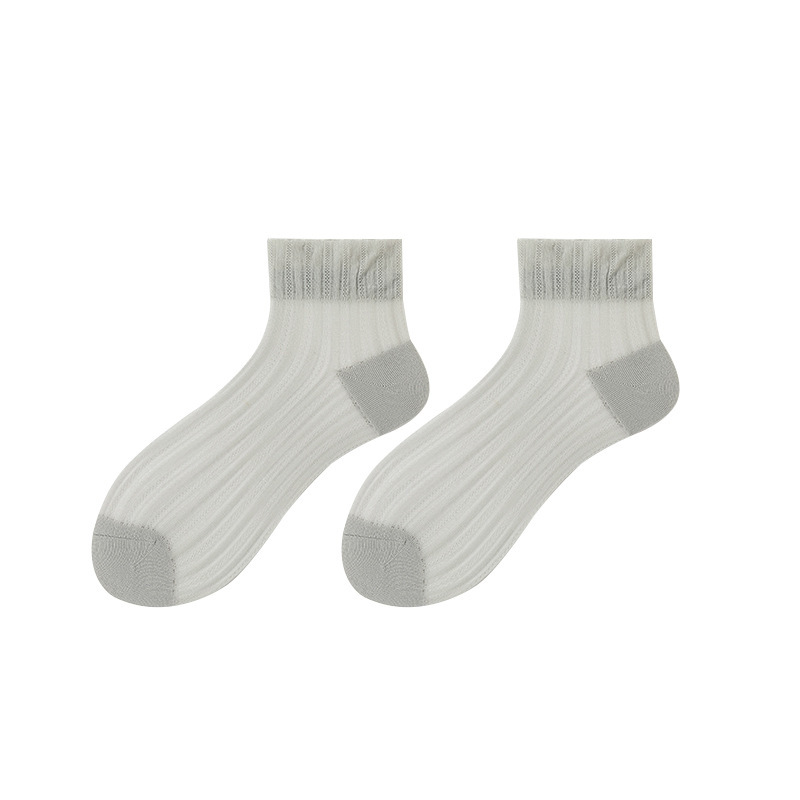 Calcetines para mujeres primavera y verano delgados ventiladores de seda de hielo, calcetines japonesas de malla vacía, calcetines de mujer de color universal.