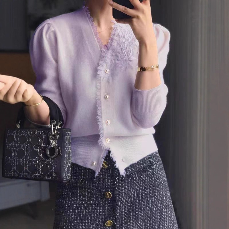 Women's 2025 Autumn Light Luxury Lace Patchwork Three-Dimensional Flower Long-Sleeve Knitted Cardigan Top from Gejia Mall