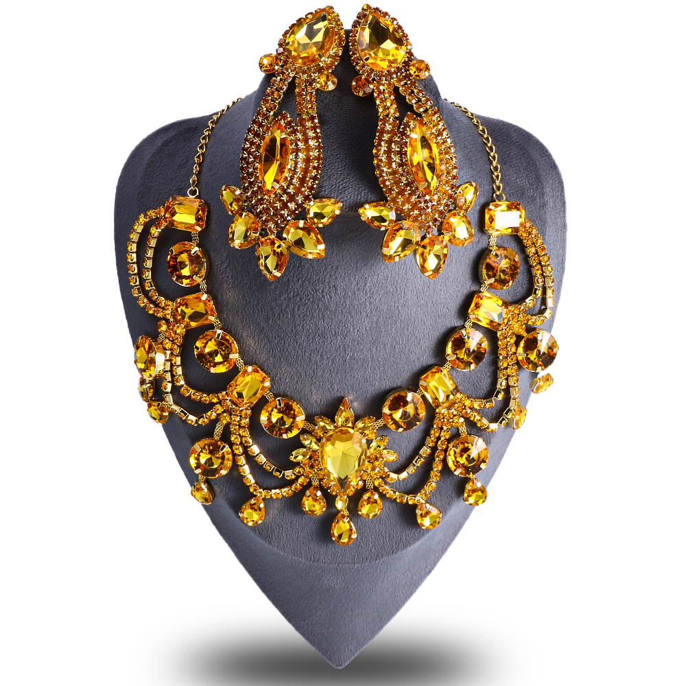 Amazon venta caliente exagerada conjunto de joyería Europa y América diamond collar pendientes accesorios de espectáculo conjunto de joyería