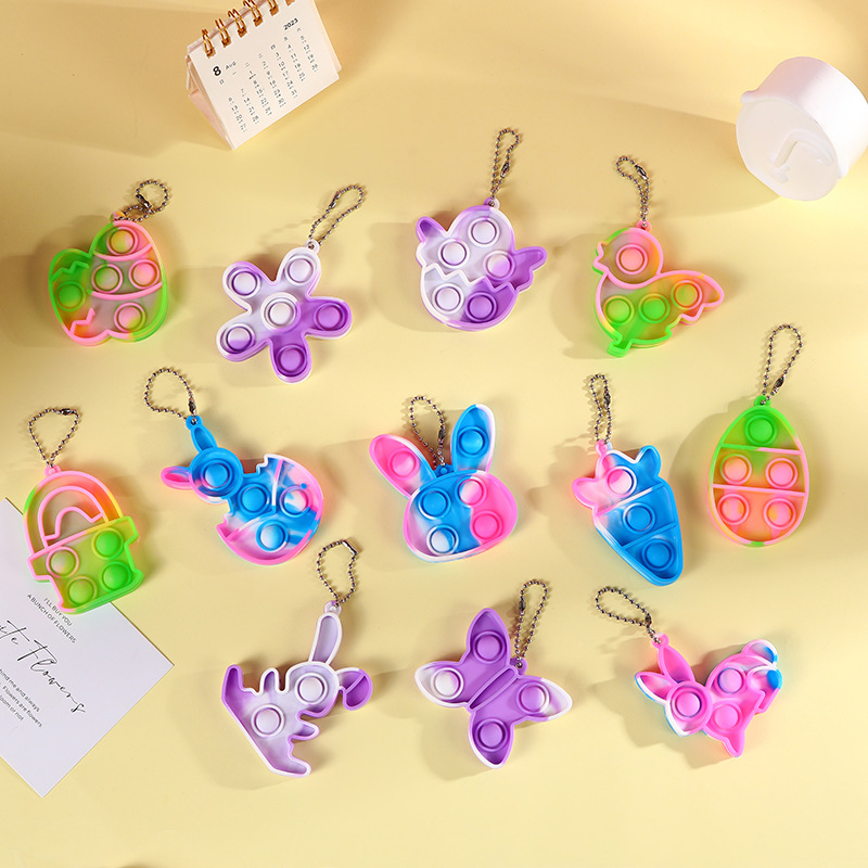 European and American Festive Atmosphere Pendant Cartoon Kidsren's Bubble Music Decompression Toy Mini Silicone Keychain Pendant