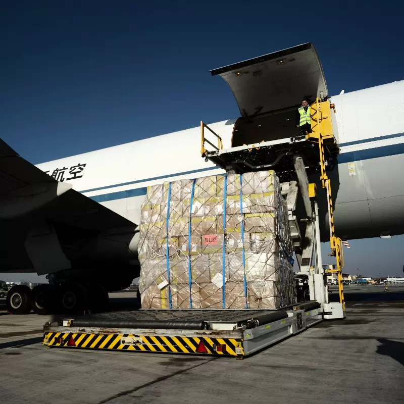 航空收缩膜源头工厂自营机场薄膜雨布装板胶纸定做用包装塑料膜