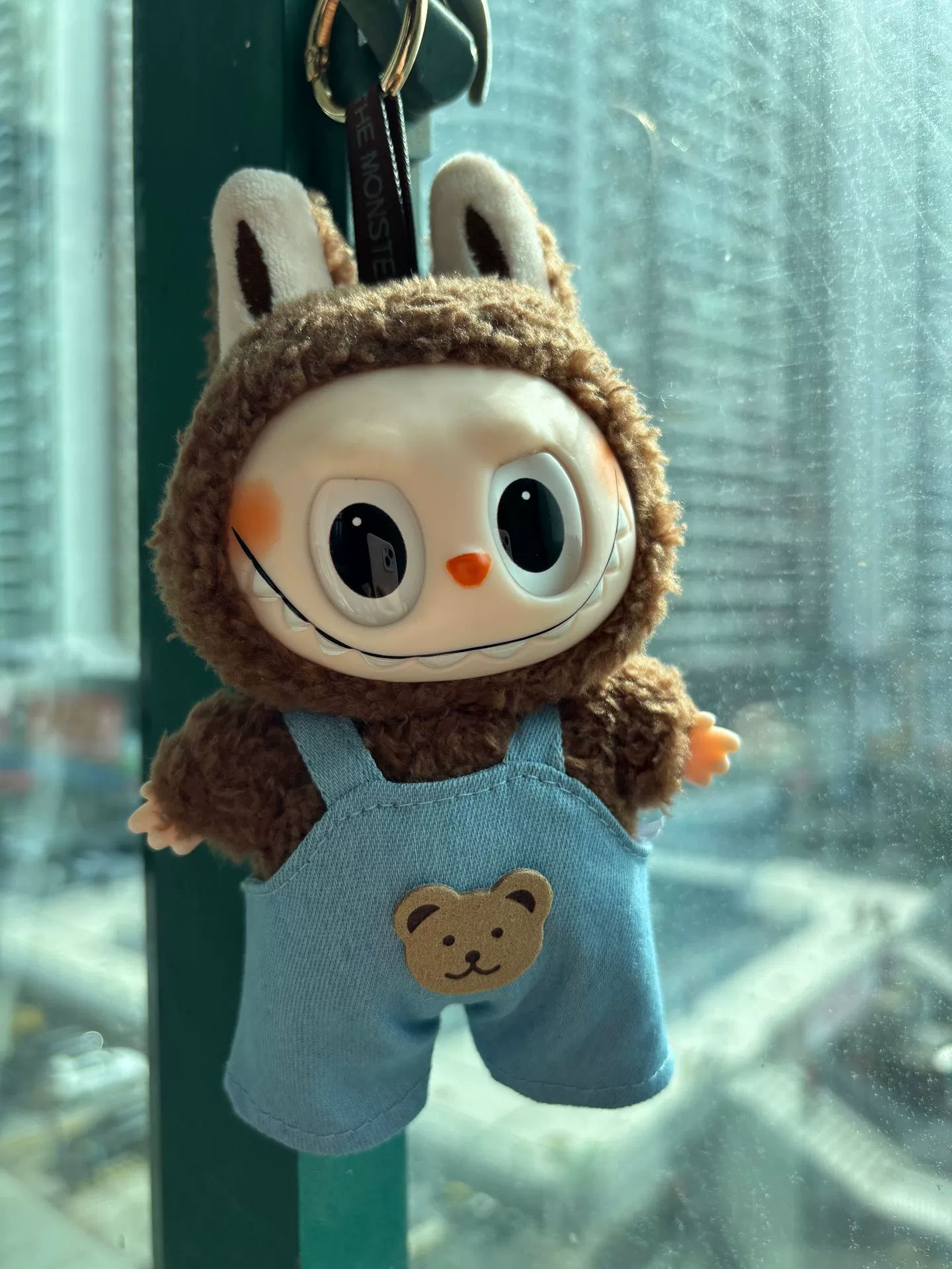 Одежда куклы Только] Labu Bud Doll Clothes Glue Blind Box Pendant Doll Clothes Overalls Macaron 17cmLABUBU