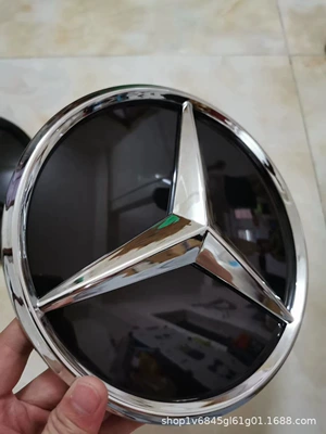Suitable for Mercedes-Benz W177 A180L A35 A200L Glb180 Glb200 Front Grille Emblem Front Logo (Car logo) - silver