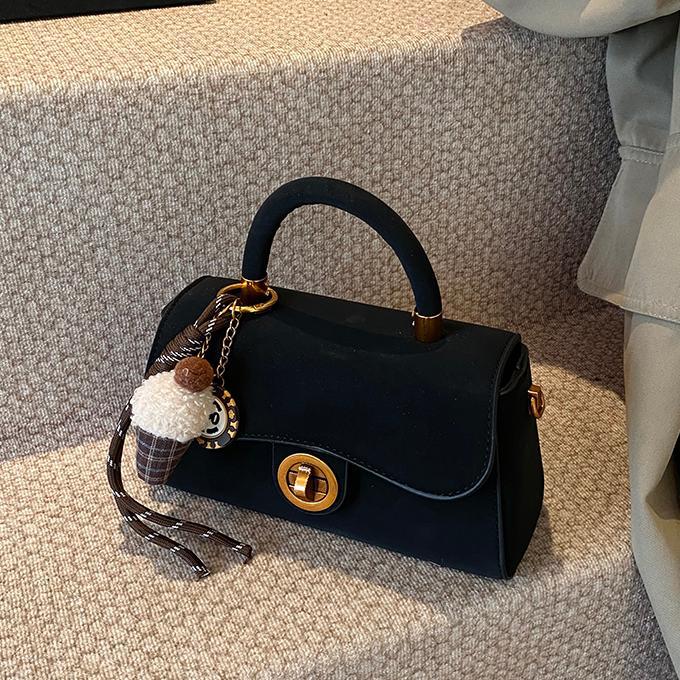 Tendencia retro bolso pequeño para mujeres 2024 nuevo otoño invierno viaje versátil bolso de mano nicho simple mochila de hombro