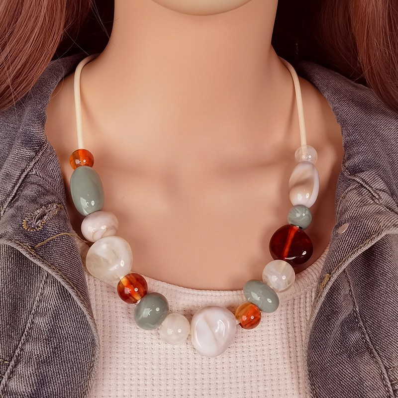 High-grade Irregular Acrylic Beaded Necklace Women's Fashion Creative Handmade Beaded Necklace Cross-border New Jewelry