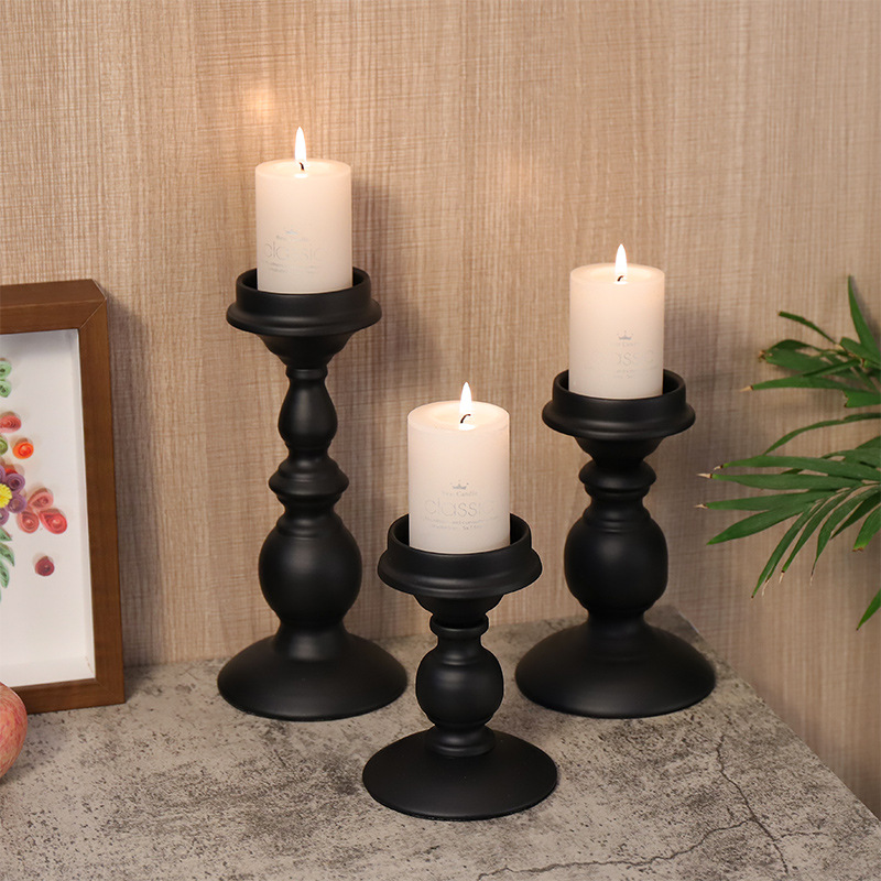 Nórdico negro taza de cera de banano laca horneada hierro forjado set candelabro decoración para el hogar candelabro cena