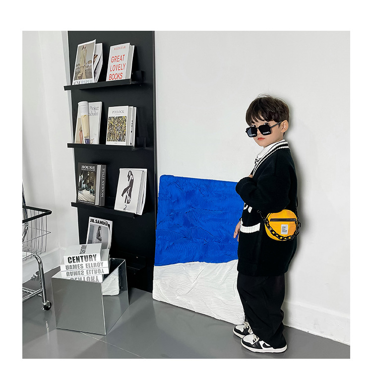 90g Weight Nylon Lining Material Zipper Closure Type Single Shoulder Strap Strap Type Coin Purse Bags Type Casual, Holiday Occasion Nylon Material Letter, Solid Color Pattern All Seasons Season Unisex Gender Streetwear Style Round Shape Mini Size Unisex Mini Nylon Letter Solid Color Streetwear Round Zipper Coin Purse 9