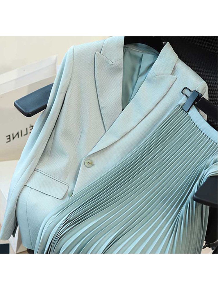 今年流行天蓝色西装百褶半身裙子女夏季新款设计感质感高级感2656
