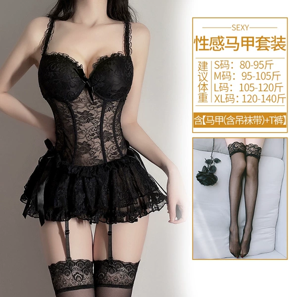 Black gathering clothes [skirt+T pants+hanging socks*2]+black stockings