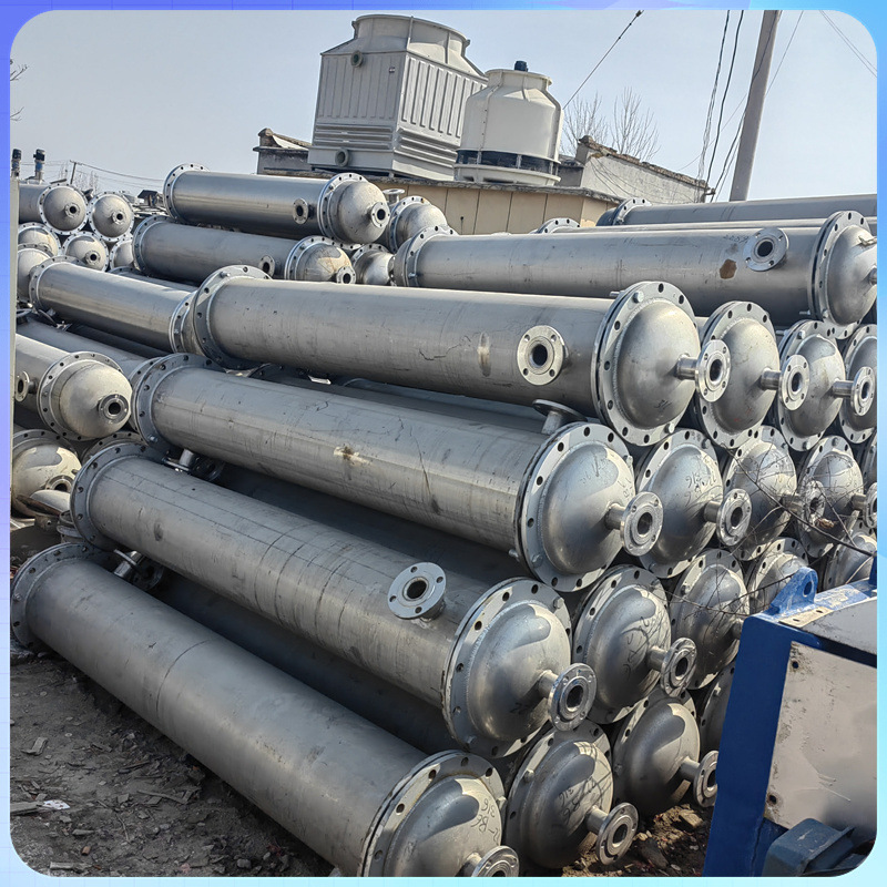 供应二手九成新不锈钢冷凝器 石墨冷凝器 全自动喷淋式冷凝器设备