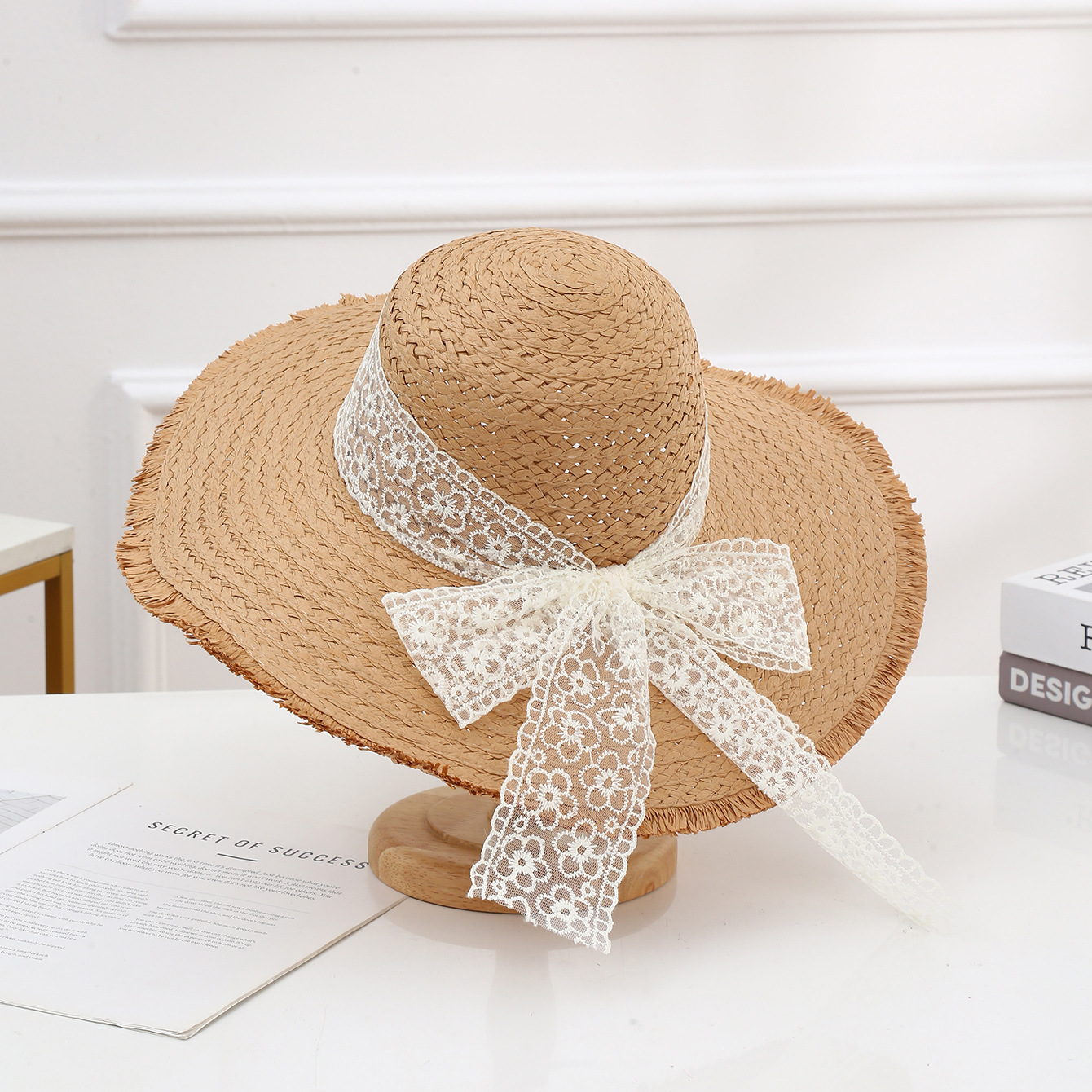 Sombrero de paja con lazo – estilo veraniego, ala ancha, para playa o vacaciones al aire libre