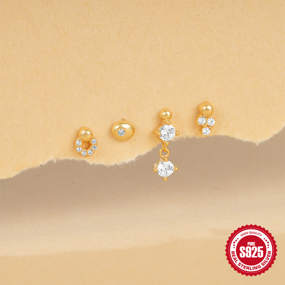 Los nuevos pendientes diarios de plata de ley S925 con incrustaciones de diamantes apilados 4 juegos de pendientes, pendientes de todo fósforo con personalidad de venta caliente en Europa y América