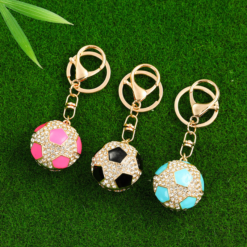 Cross-Border New Model Full Diamond World Cup Football Keychain, Personalized and Fashionable Fan Accessory, Exquisite Car and Bag Pendant