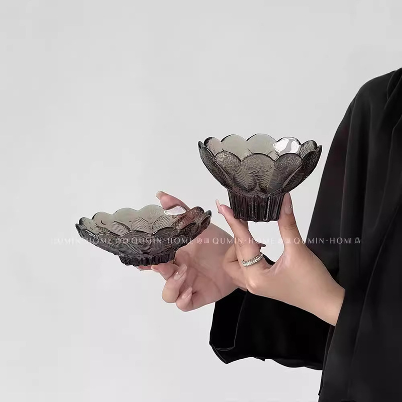 High-value obsidian black relief glass dessert sugar water bowl breakfast dish dried fruit snacks dish salad crystal plate