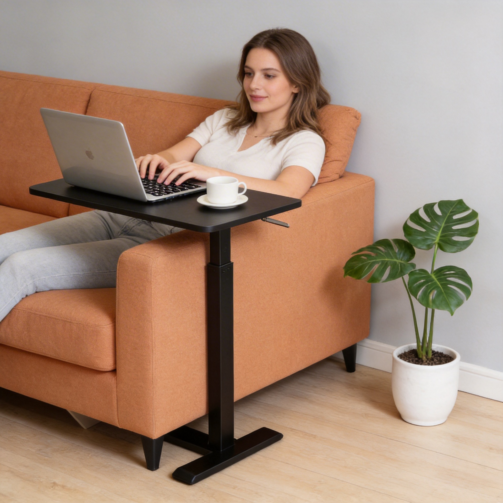 가정용 소형 사이드 테이블, 높이 조절 가능한 간편한 인터넷 인기 사무용 책상, 이동식 침대 옆 높이 조절 테이블