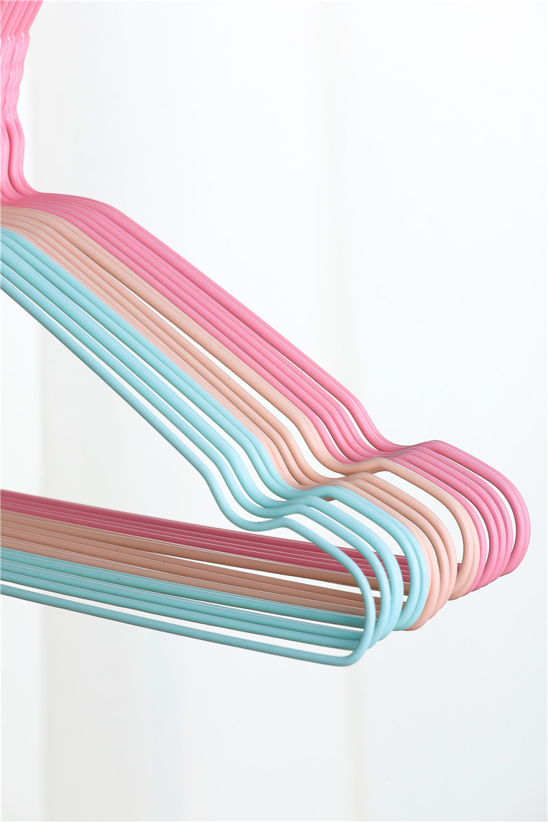 201凹槽浸塑衣架