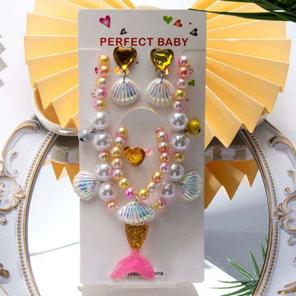 Yellow necklace, chain, set