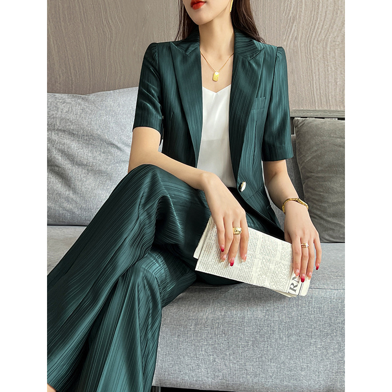 2023 Summer New Peacock Green Women's Small Suit Set Casual Thin Short-sleeved Two-piece Fashion Goddess Style