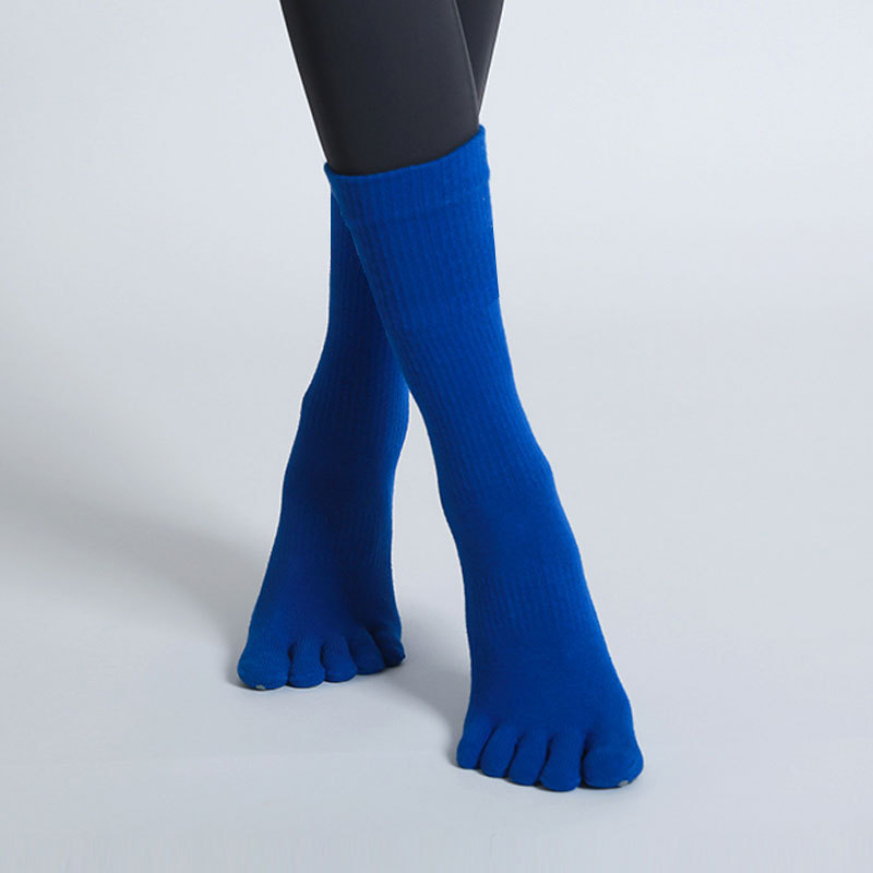 [Factory direct supply] new autumn and winter mid-barrel yoga socks ladies high-barrel split-toe cotton socks warm non-slip five-finger socks