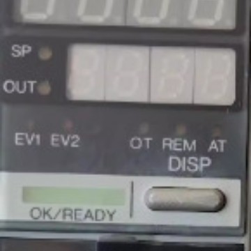 C305GA000100    温控器    全新正品