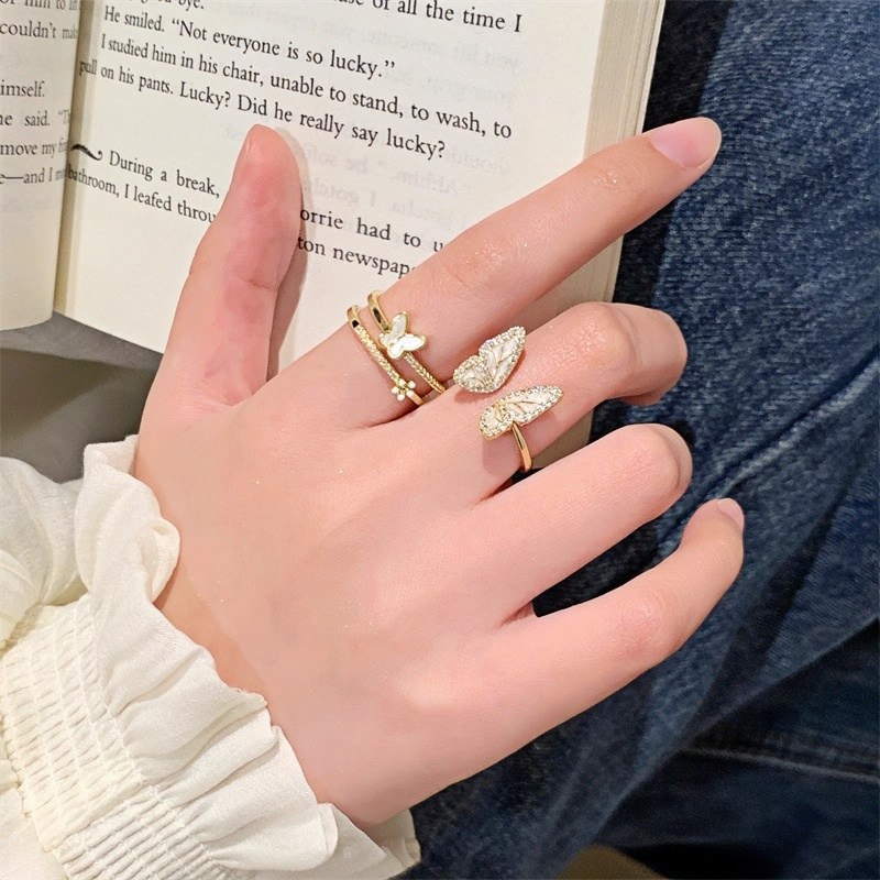 White Mother-Of-Pearl Butterfly Ring Two-Piece Set Niche Design High-End Women's 2025 New Trendy Open Index Finger Ring for Women