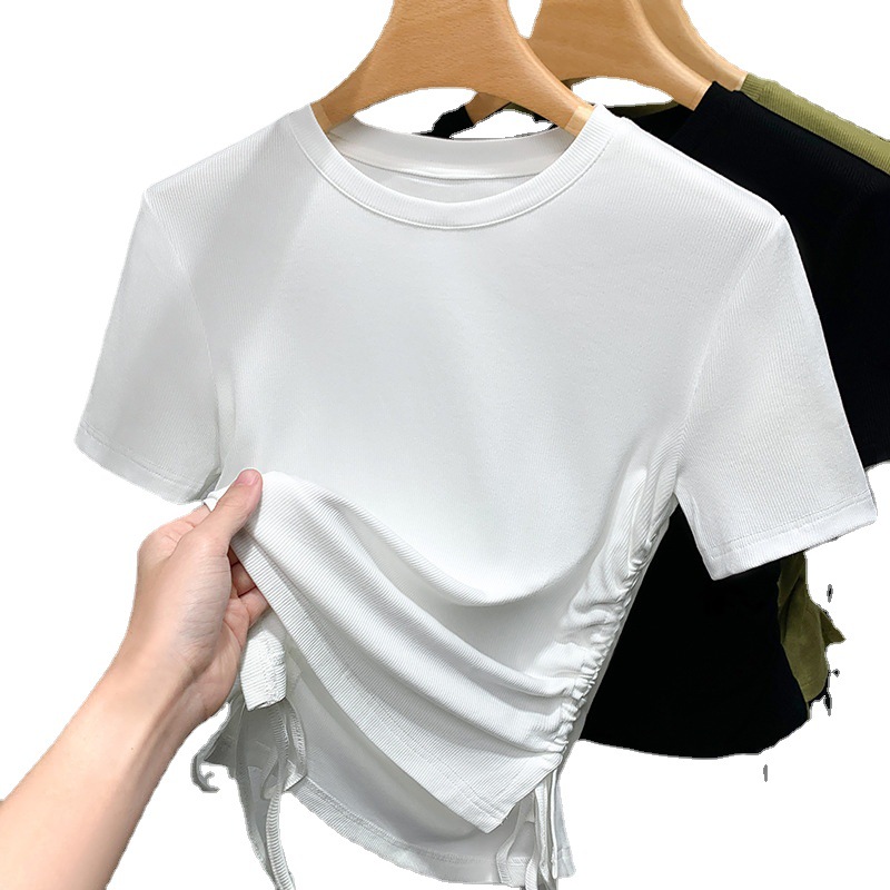 Camiseta de manga corta acanalada para mujer, nuevo estilo 2025, color liso, cuello redondo, cintura elástica fruncida con cordón, venta al por mayor