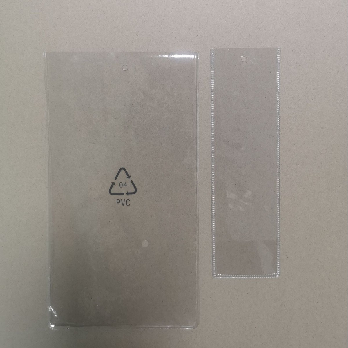 东莞标签袋PVC背胶袋服装吊牌套PVC平口袋现货卡片袋刀套可印logo