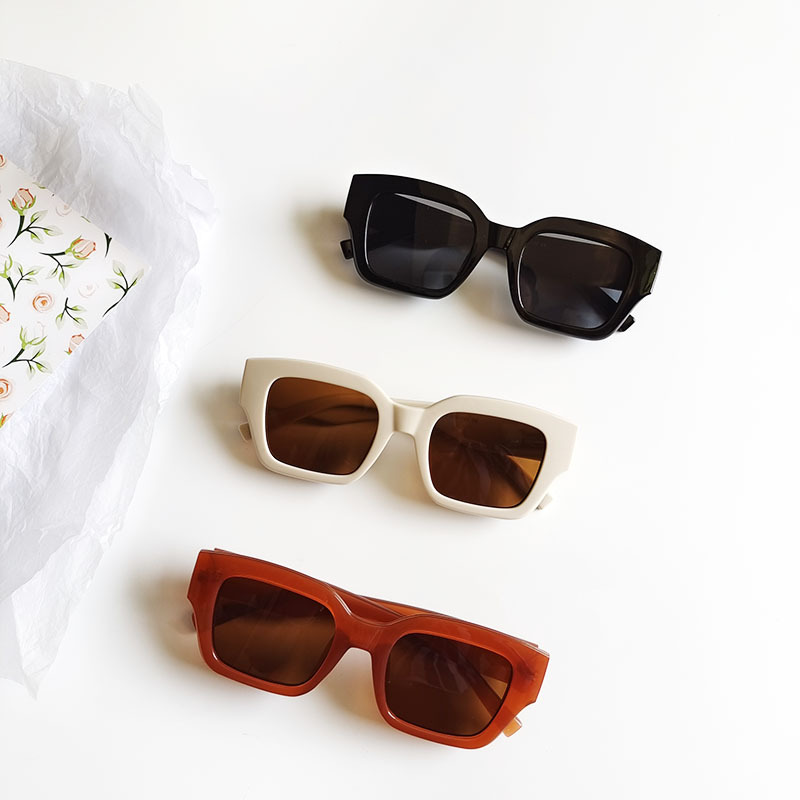 Outdoor Occasion Resin Material Retro Geometric UV400 Protection Women's Sunglasses
