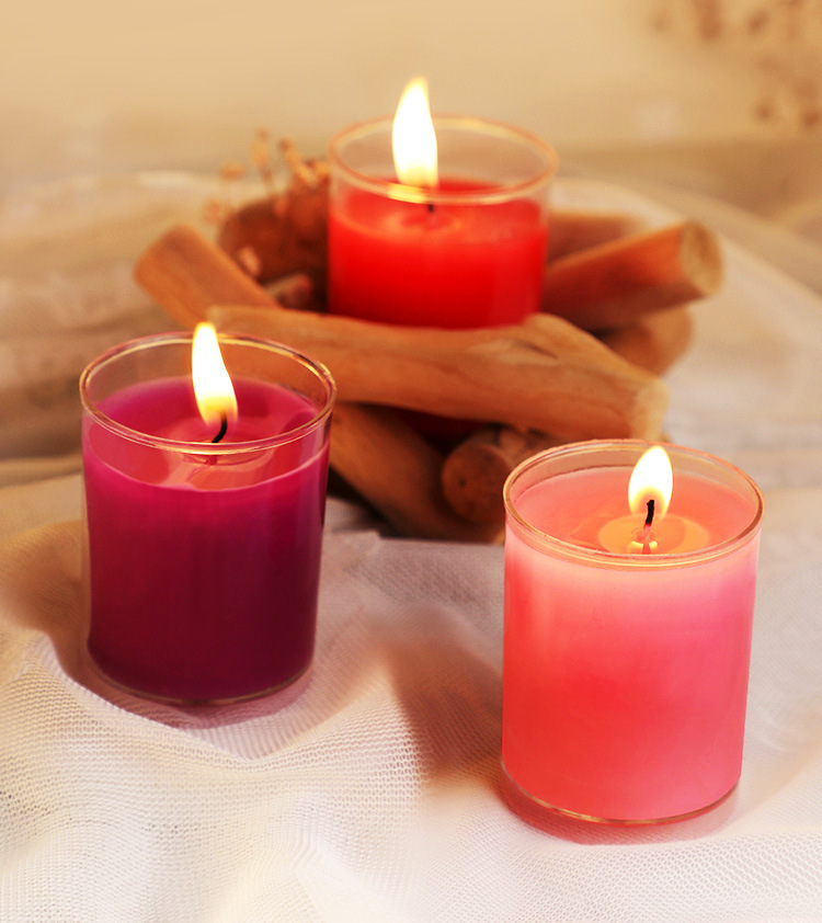 Mystery Low-Temperature Massage Candle with Strawberry Scent, Red Soy Wax Candle for Romantic Atmosphere — detail image 11