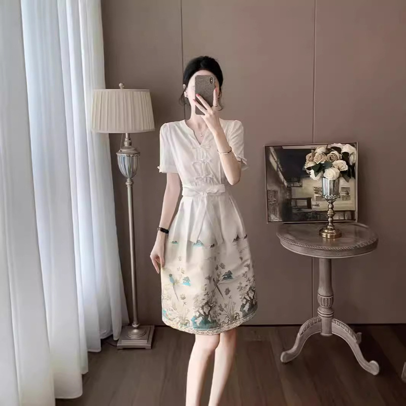 Vintage National Style Buckle Short-sleeved dress Women's Summer 2024 New Elegant High-end Waisted White Horse-faced Skirt