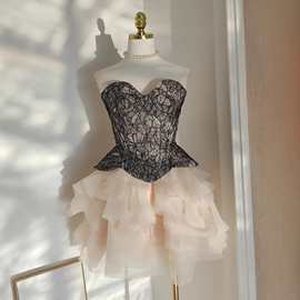 别致鱼骨蕾丝亮片修身抹胸+剪裁欧根纱荷叶边蛋糕裙套装裙连衣裙