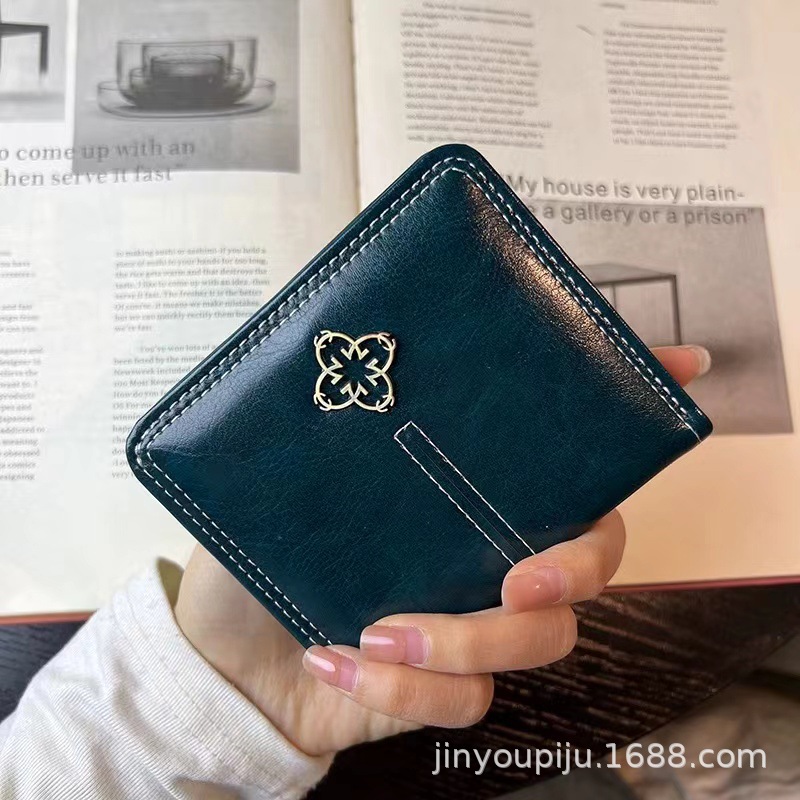 Women's Wallet Oil Wax Leather Short Coin Purse Multi Card Holder Mini Fashion Fashionable Wallet Half Folding Ultra-thin Wholesale