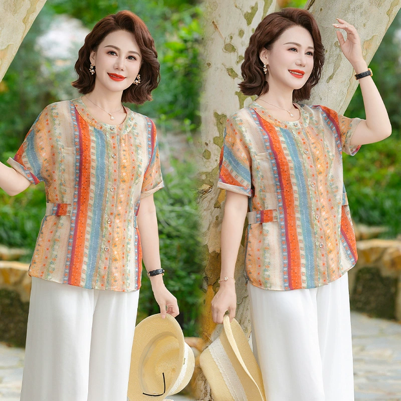 Летние полосатые рубашки для женщин среднего и пожилого возраста, новый стиль 2025 года, модные летние рубашки с короткими рукавами для мам, облегающие талию, топы