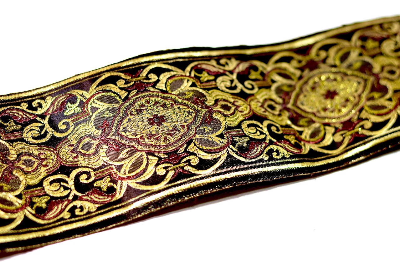 Ancho 7,8 cm cinta de hilo de oro de alta precisión Xinjiang traje étnico Xizango borde de la manga del collar borde cortina de camino de mesa mantel