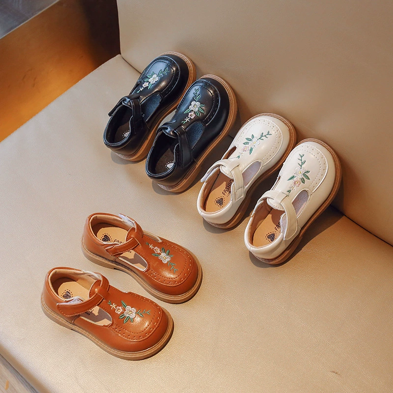 Туфли принцессы для девочек, весна-осень 2024, новые маленькие кожаные туфли с вышивкой в национальном стиле, танцевальная обувь для маленьких девочек, повседневная обувь на мягкой подошве