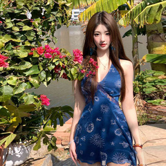 夏日绝美流行大方得体ootd穿搭法式独特漂亮气质掐腰吊带连衣裙女