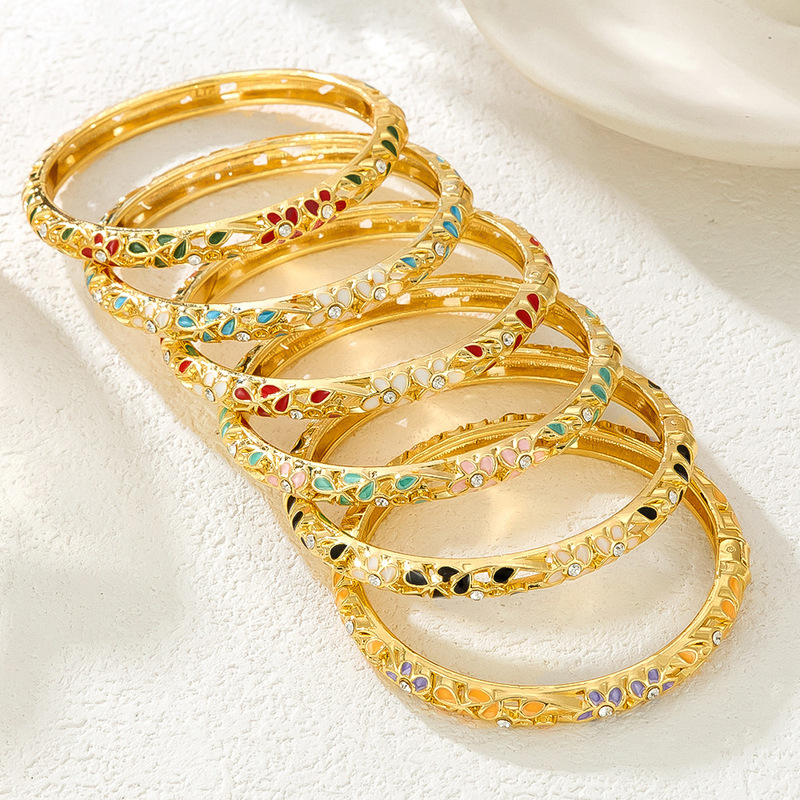 2025 New Colorful Diamond Open Hollow Luxury Fashion Versatile Hollow Women's Bracelet Retro Traditional Ethnic Style
