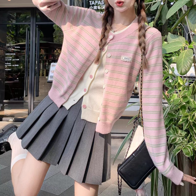 假两件条纹针织开衫学院风女秋季设计感小众别致上衣百褶裙两件套|undefined