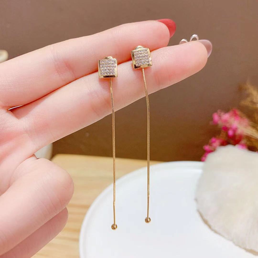 Earrings Image 4