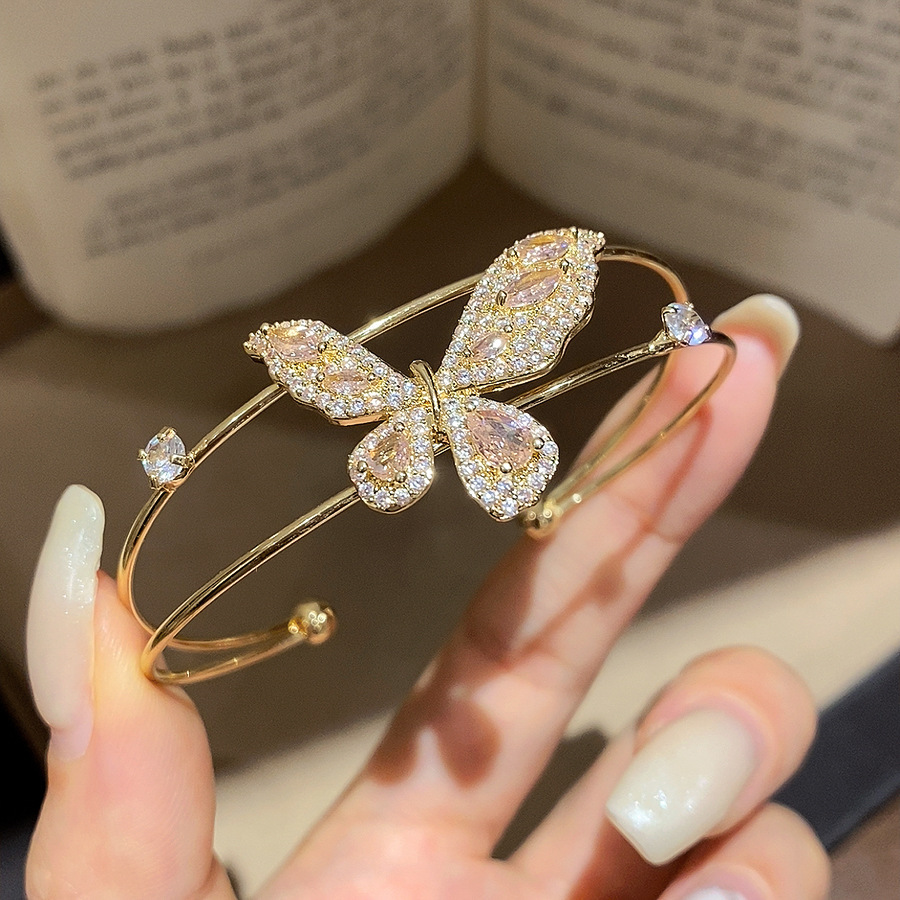 El temperamento francés arco de zircon pulsera de doble capa dulce ins pulsera de viento lujoso ligero de alto nivel sensación de joyas versátiles para mujeres