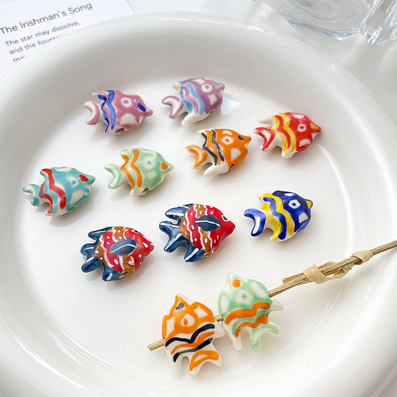 5g Weight Pendant Jewelry Making Type DIY Jewelry Accessories Classification 1 Piece Quantity ceramics Material Fish Pattern Simple Style, IG Style Style 1 Piece Ceramics Fish DIY Jewelry Accessories Pendant 无