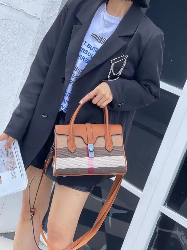 Cross-border Spring Korean Style Large Capacity New Trendy Fashionable Texture Shoulder Simple Casual Crossbody Bag Women's Pillow Bag Cross-border Spring Korean Style Large Capacity New Trendy Fashionable Texture Shoulder Simple Casual Crossbody Bag Women's Pillow Bag