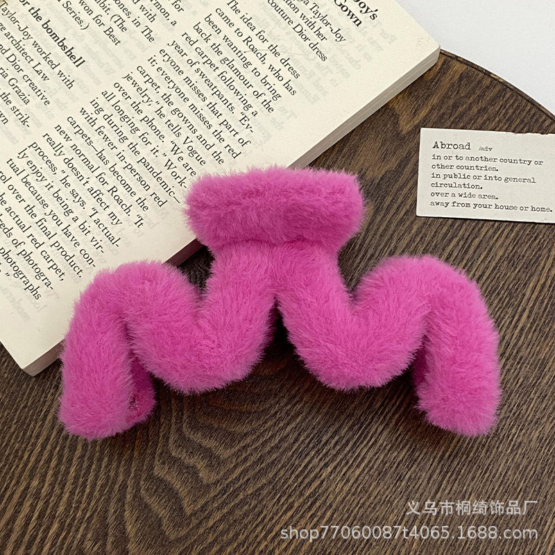 Gran clip de tiburón para el cabello, agarre fuerte, estilo simple y elegante, accesorio trasero para mujeres, proveedor directo de Yiwu